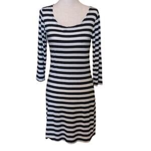 4th & Ocean Long Sleeved T-Shirt Dress Size Small